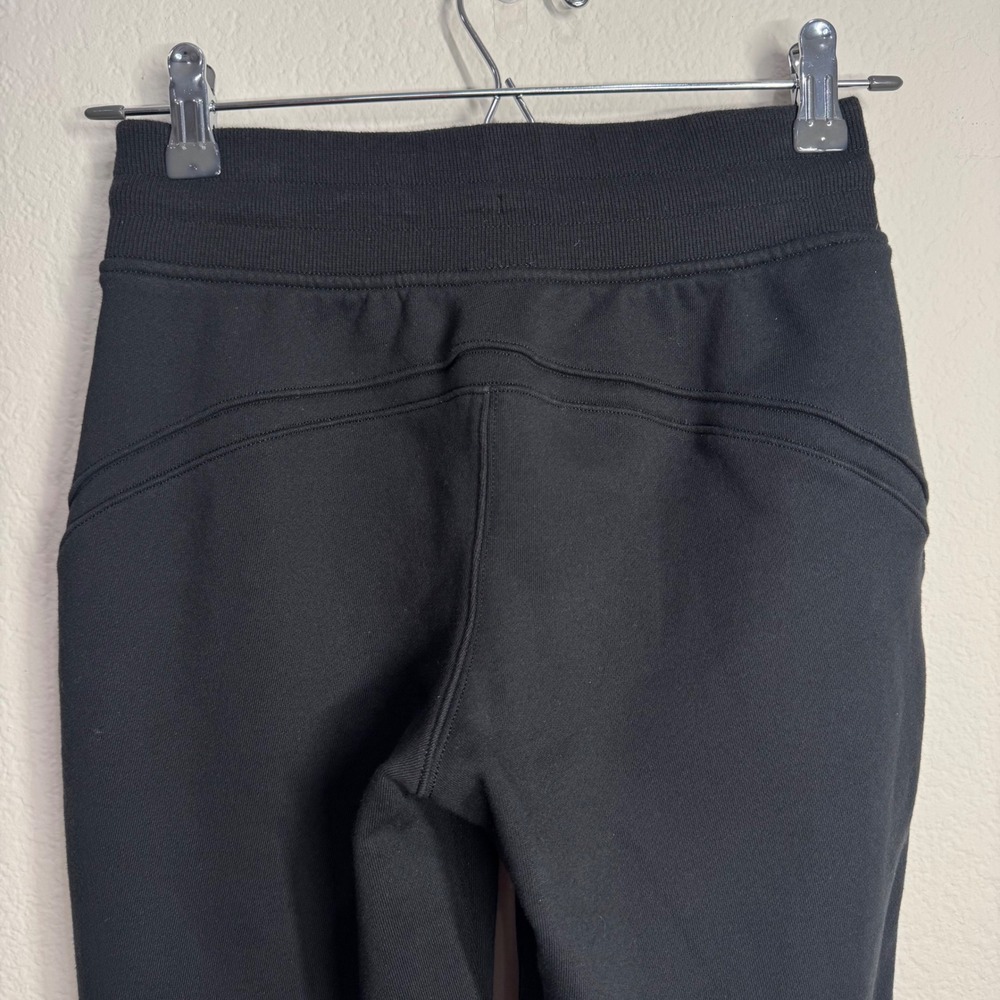 Lululemon Warm Down Jogger 28" Women's Sz 2 Black Drawstring Pockets Warm Casual - Picture 9 of 11
